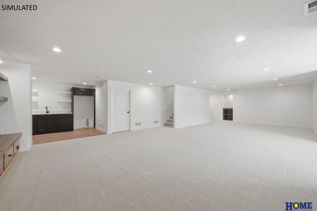 720 Regiment Road, Lincoln, NE 68527