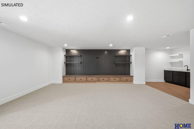 720 Regiment Road, Lincoln, NE 68527