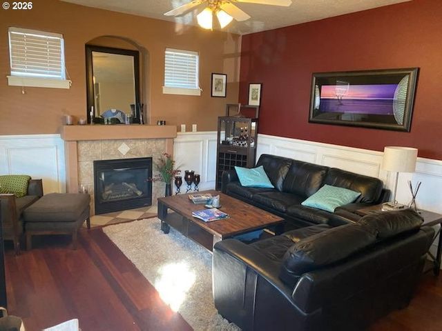 1739 Ne Dekum St, Portland, OR 97211