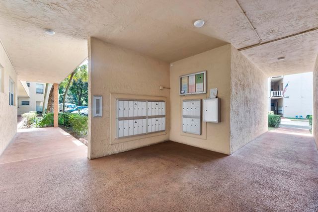 8390 Lagos De Campo Boulevard, Tamarac, FL 33321