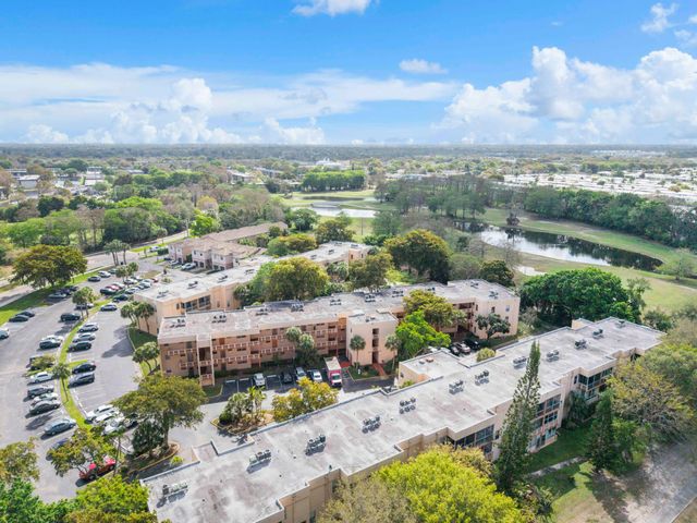 8390 Lagos De Campo Boulevard, Tamarac, FL 33321