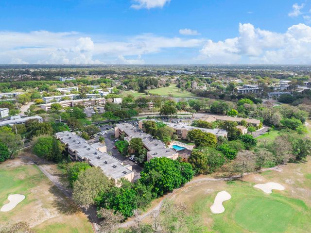 8390 Lagos De Campo Boulevard, Tamarac, FL 33321