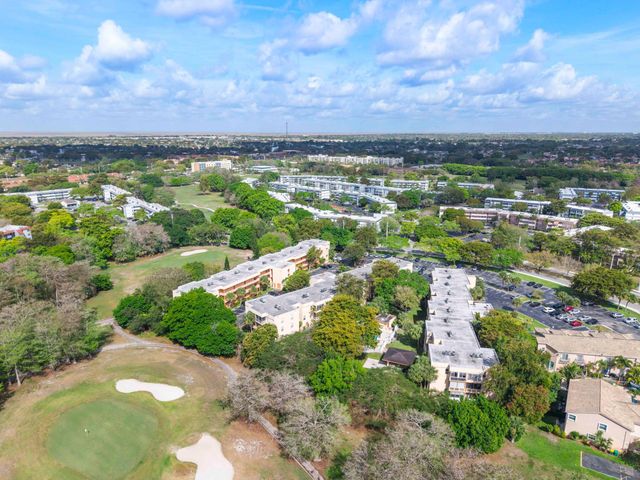 8390 Lagos De Campo Boulevard, Tamarac, FL 33321