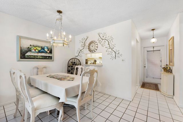 8390 Lagos De Campo Boulevard, Tamarac, FL 33321