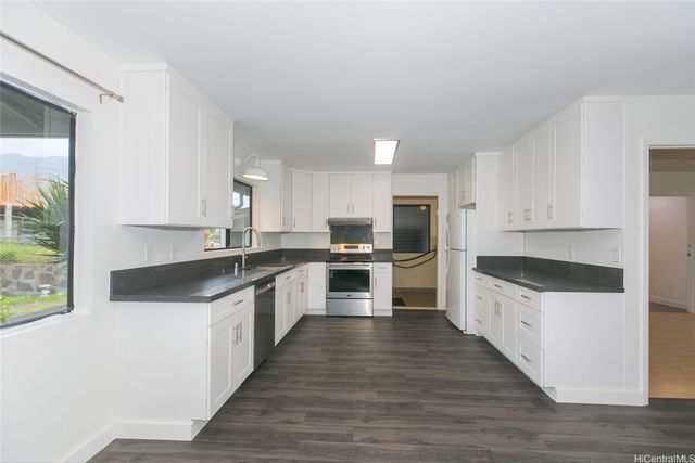 45-544 Kapalai Road, Kaneohe, HI 96744