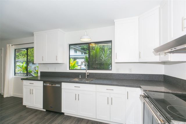 45-544 Kapalai Road, Kaneohe, HI 96744