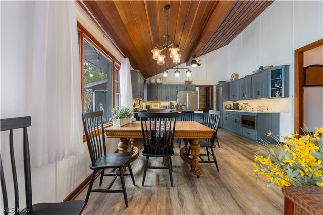 9707 Lakewood Drive NE, Mineral City, OH 44656