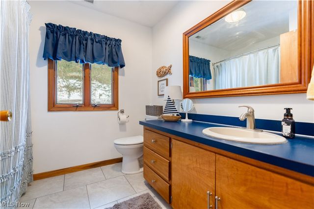 9707 Lakewood Drive NE, Mineral City, OH 44656