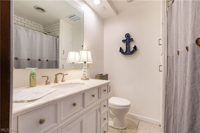 9707 Lakewood Drive NE, Mineral City, OH 44656