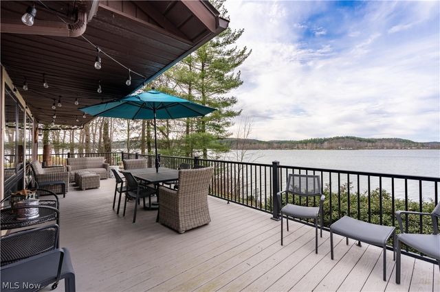 9707 Lakewood Drive NE, Mineral City, OH 44656