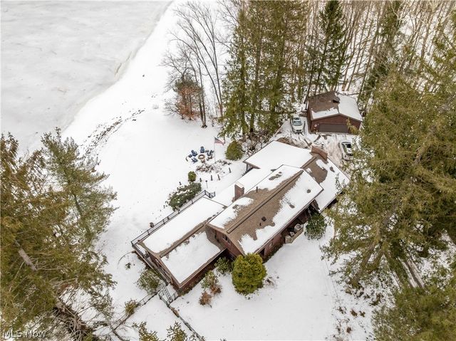 9707 Lakewood Drive NE, Mineral City, OH 44656