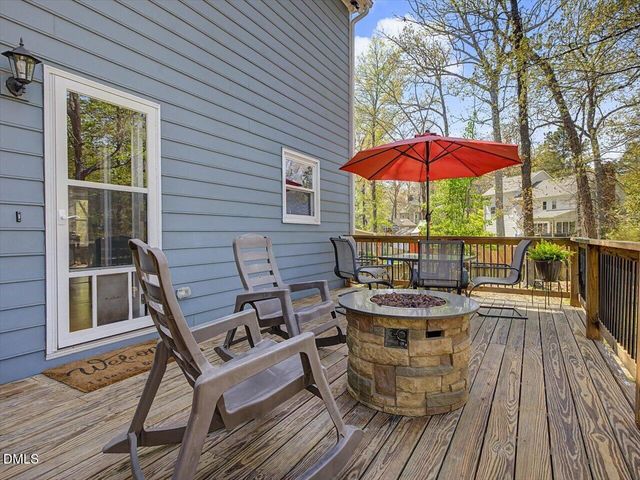 1006 Lantern Light Court, Apex, NC 27502