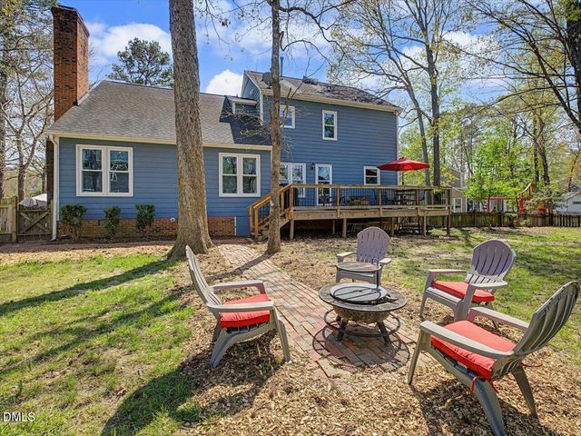 1006 Lantern Light Court, Apex, NC 27502