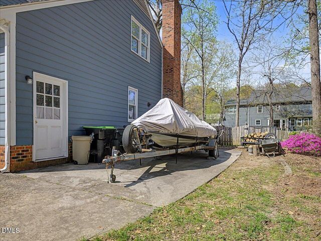 1006 Lantern Light Court, Apex, NC 27502