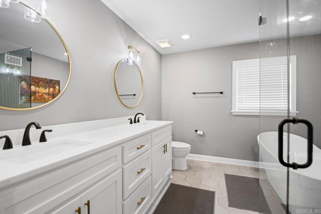 406 W Narroway, Benton, AR 72015