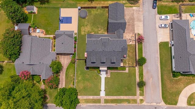 406 W Narroway, Benton, AR 72015