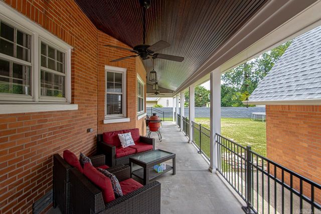 406 W Narroway, Benton, AR 72015