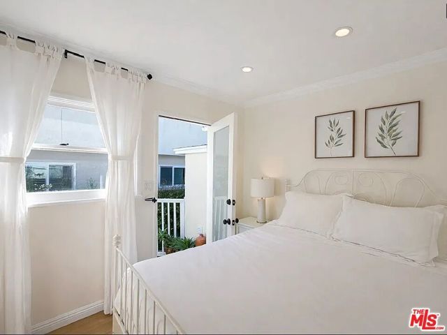 1111 21st Street C, Santa Monica, CA 90403