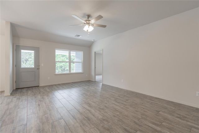4616 Lincoln Landing, Harrah, OK 73045