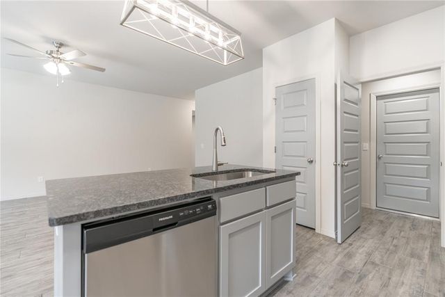4616 Lincoln Landing, Harrah, OK 73045