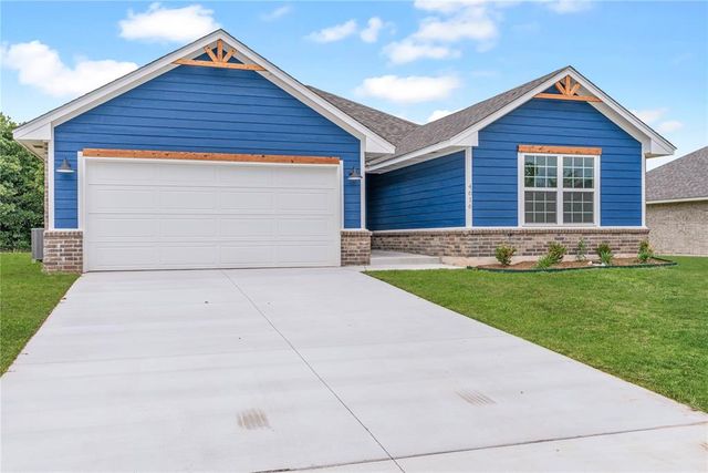 4616 Lincoln Landing, Harrah, OK 73045