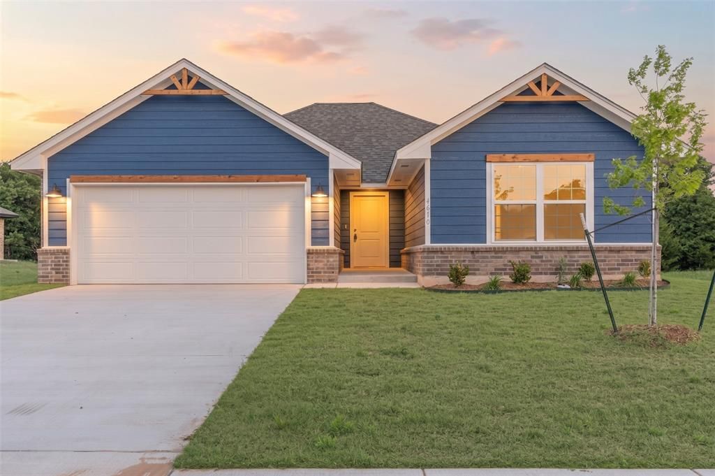 4616 Lincoln Landing, Harrah, OK 73045