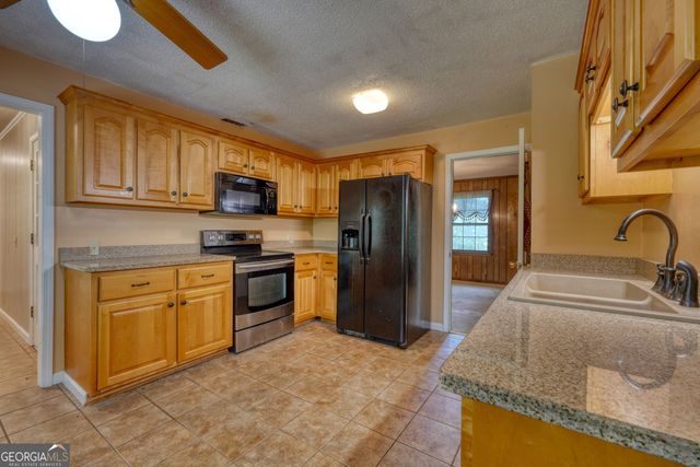727 Bell Creek Road, Hiawassee, GA 30546