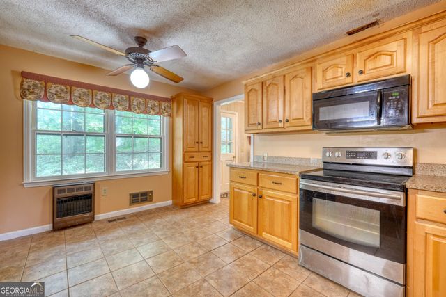 727 Bell Creek Road, Hiawassee, GA 30546