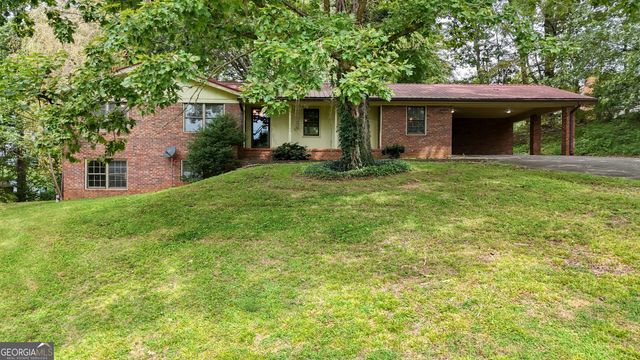 727 Bell Creek Road, Hiawassee, GA 30546