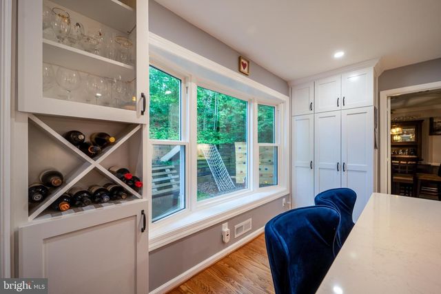 2235 ABBOTSFORD DR, Vienna, VA 22181