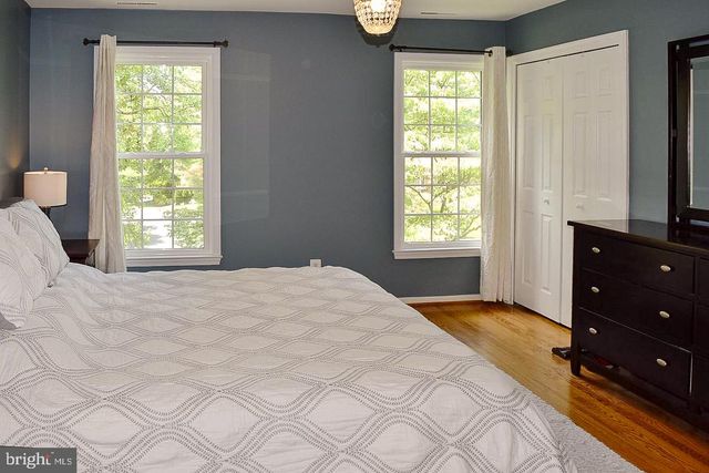 2235 ABBOTSFORD DR, Vienna, VA 22181