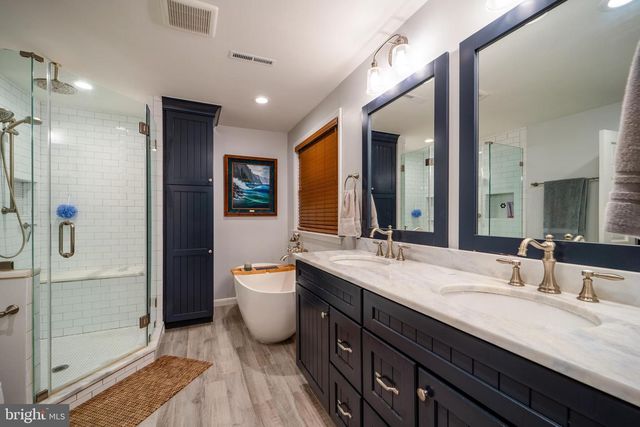 2235 ABBOTSFORD DR, Vienna, VA 22181