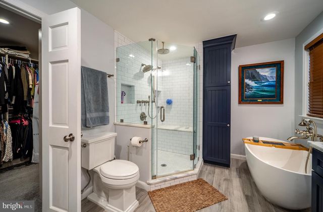 2235 ABBOTSFORD DR, Vienna, VA 22181