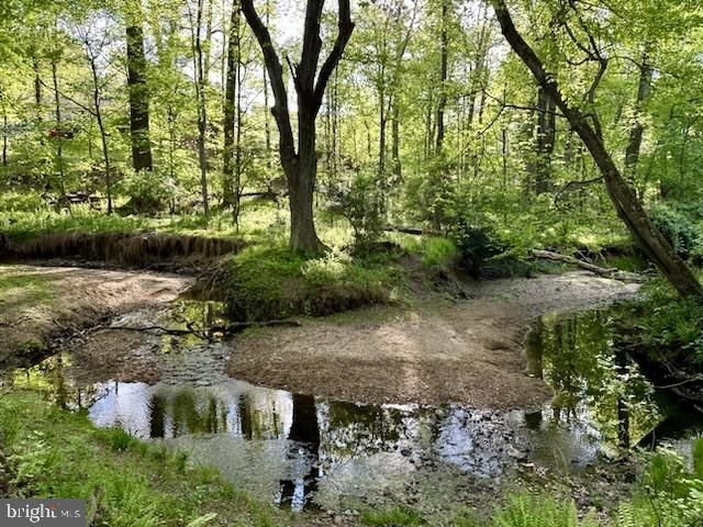 2235 ABBOTSFORD DR, Vienna, VA 22181