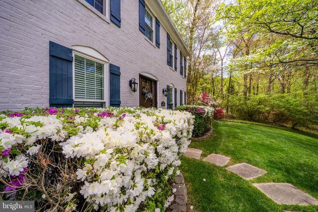 2235 ABBOTSFORD DR, Vienna, VA 22181