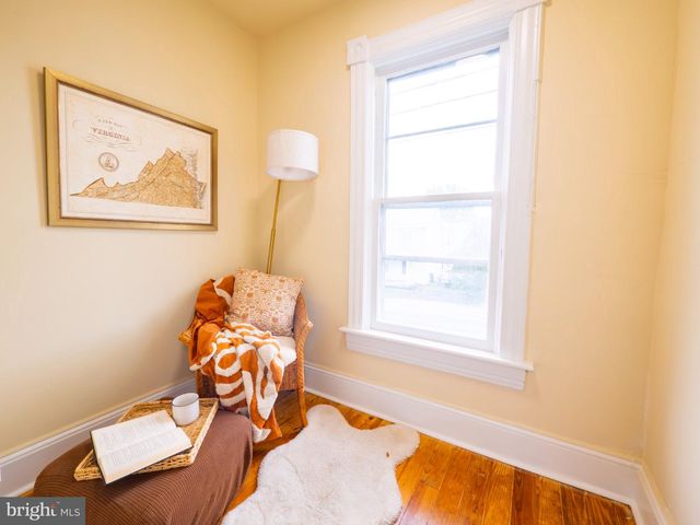 440 E QUEEN ST, Strasburg, VA 22657