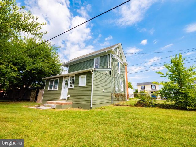 440 E QUEEN ST, Strasburg, VA 22657