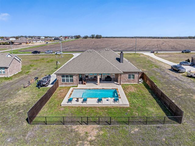 20414 County Road 1040, Nevada, TX 75173