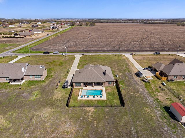 20414 County Road 1040, Nevada, TX 75173