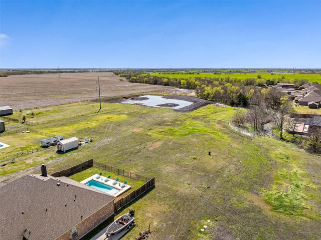 20414 County Road 1040, Nevada, TX 75173
