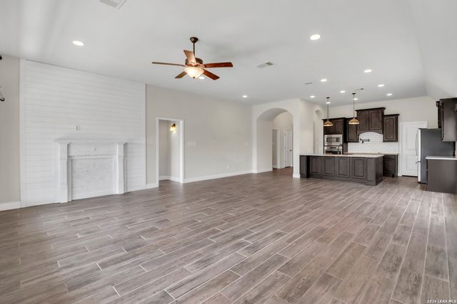 2912 COUNTRYSIDE PATH, Seguin, TX 78155