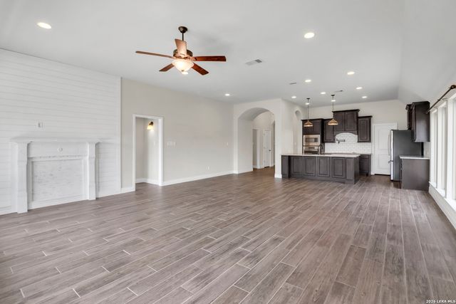 2912 COUNTRYSIDE PATH, Seguin, TX 78155
