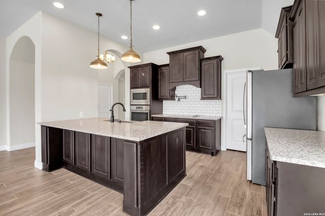 2912 COUNTRYSIDE PATH, Seguin, TX 78155