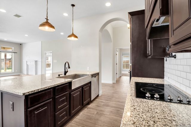 2912 COUNTRYSIDE PATH, Seguin, TX 78155