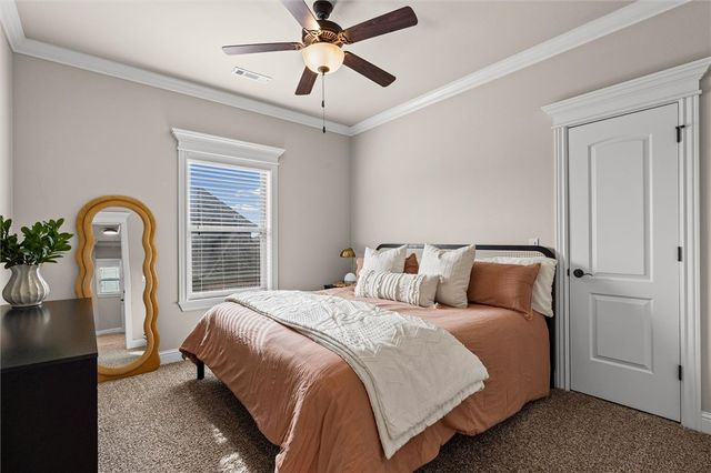 6401 S 47th Street, Rogers, AR 72758