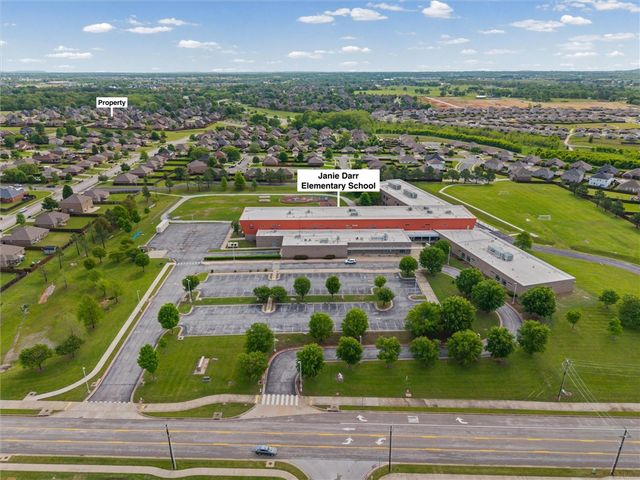 6401 S 47th Street, Rogers, AR 72758