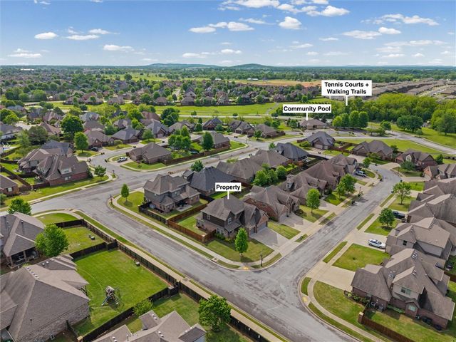 6401 S 47th Street, Rogers, AR 72758