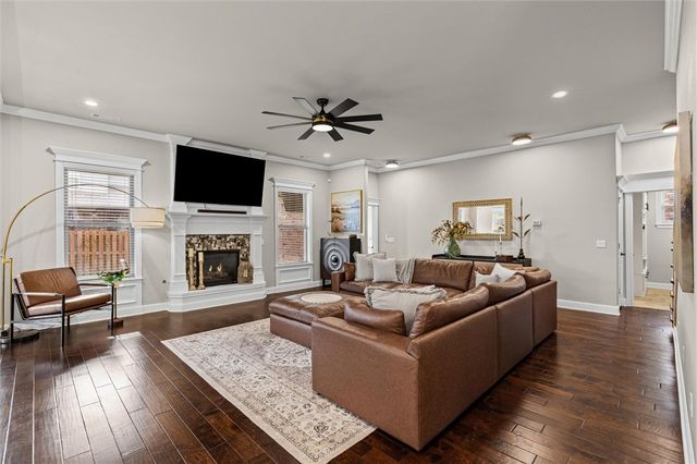 6401 S 47th Street, Rogers, AR 72758