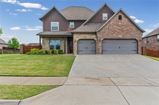 6401 S 47th Street, Rogers, AR 72758