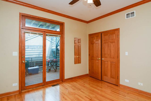 1720 W Augusta Avenue 1, Chicago, IL 60622